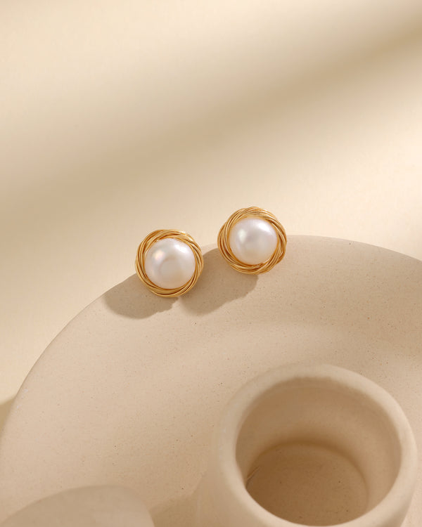 The Natural Freshwater Pearl with S925 Silvery Earrings