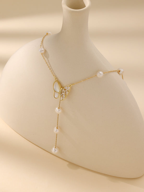 The Natural Freshwater Pearl  Necklace